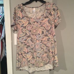 Lularoe classic Tee